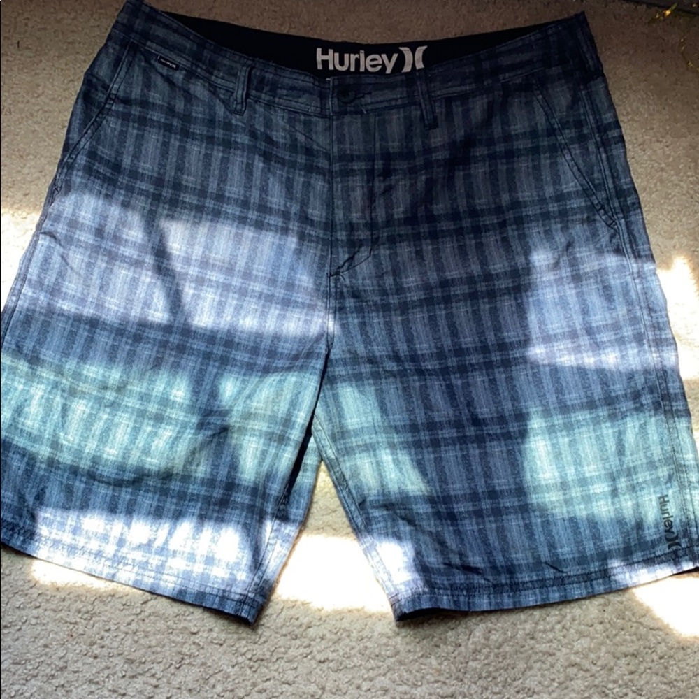 Hurley shorts size 36